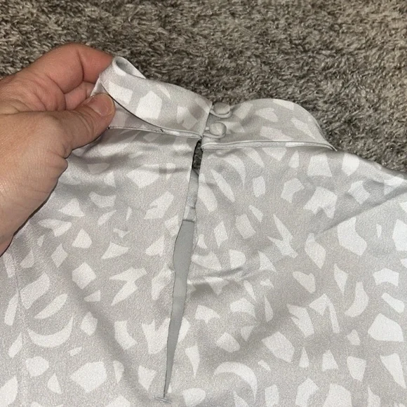 NWT Ann Taylor Animal Print Long Sleeve Twist Neck Shift Dress Size XS - Picture 6 of 8